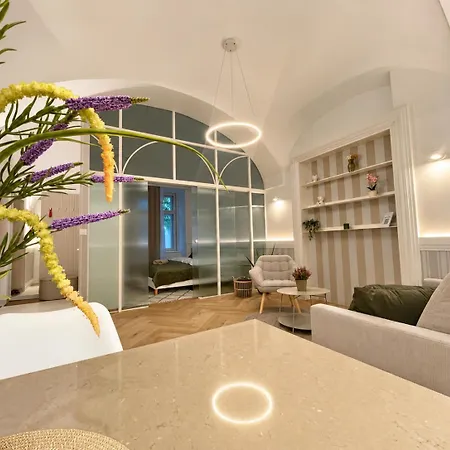 Apartman Center Upperstreet 2