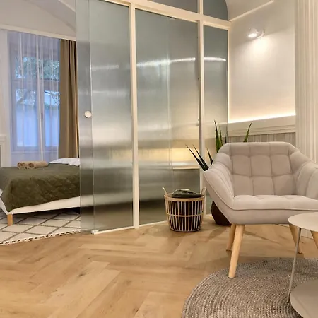 Apartman Center Upperstreet 2 *