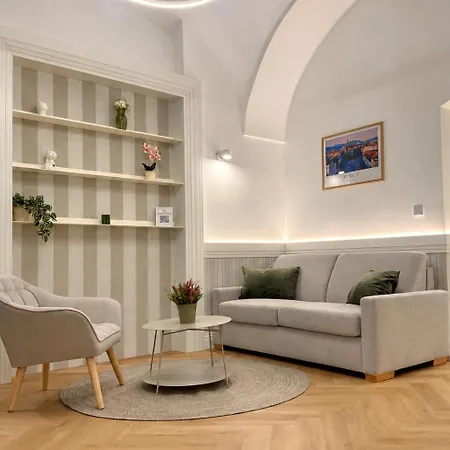 Apartman Center Upperstreet 2 *